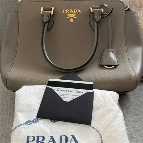 prada pre loved|authentic used Prada handbags.